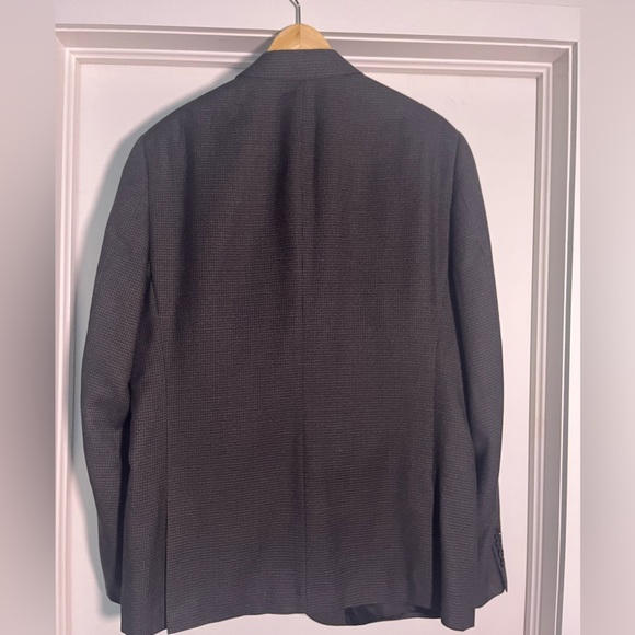 Sondergaard

Slim-Fit Suit - Picture 3 of 11